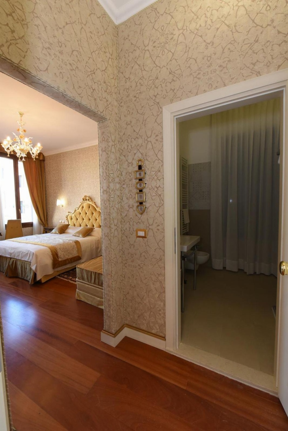 Room 1